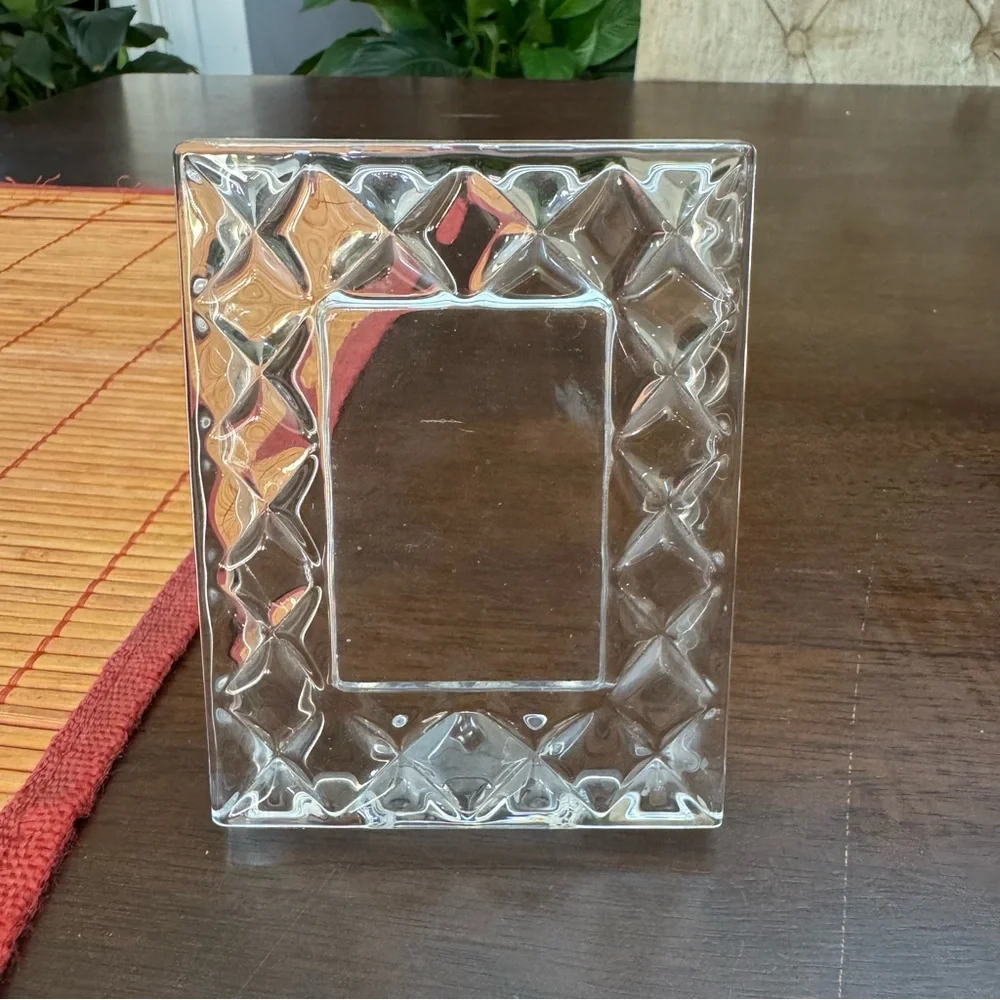 Lenox Lead Glass Quilted Diamond Look Standing Picture Frame